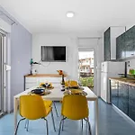 In With Kitchen Pirovac
