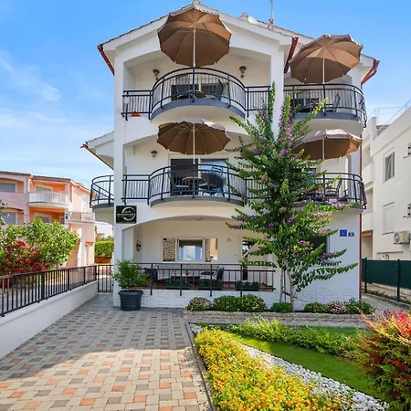 In With Kitchen Apartament *