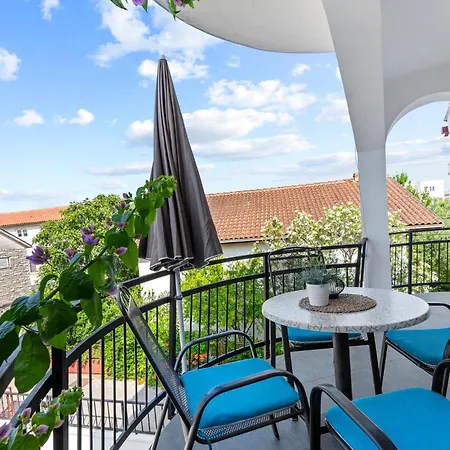 In With Kitchen Apartament *