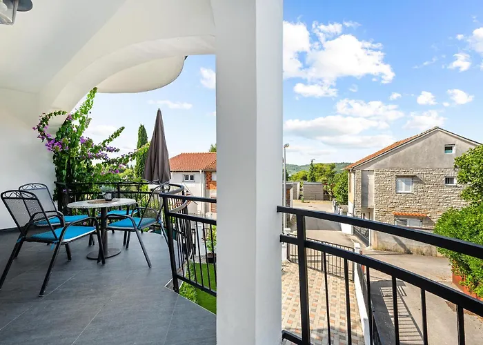 דירה In With Kitchen פירובאץ