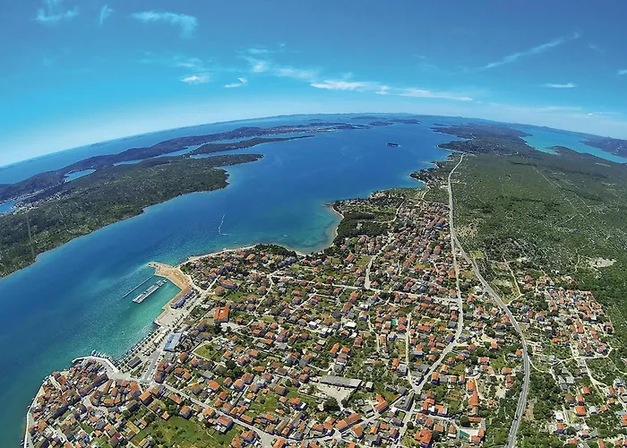 In With Kitchen * ピロヴァッツ