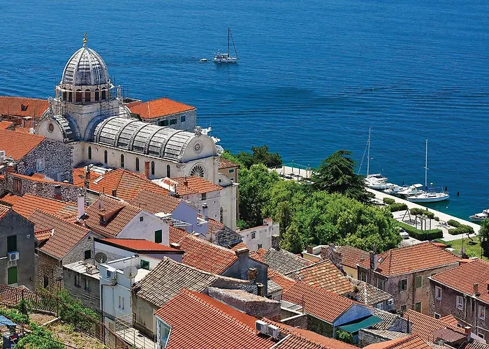 In With Kitchen アパート